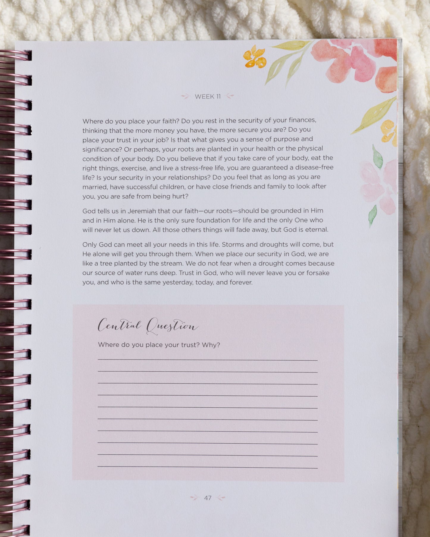 Moments in Prayer - 52 Week Prayer Journal for Women