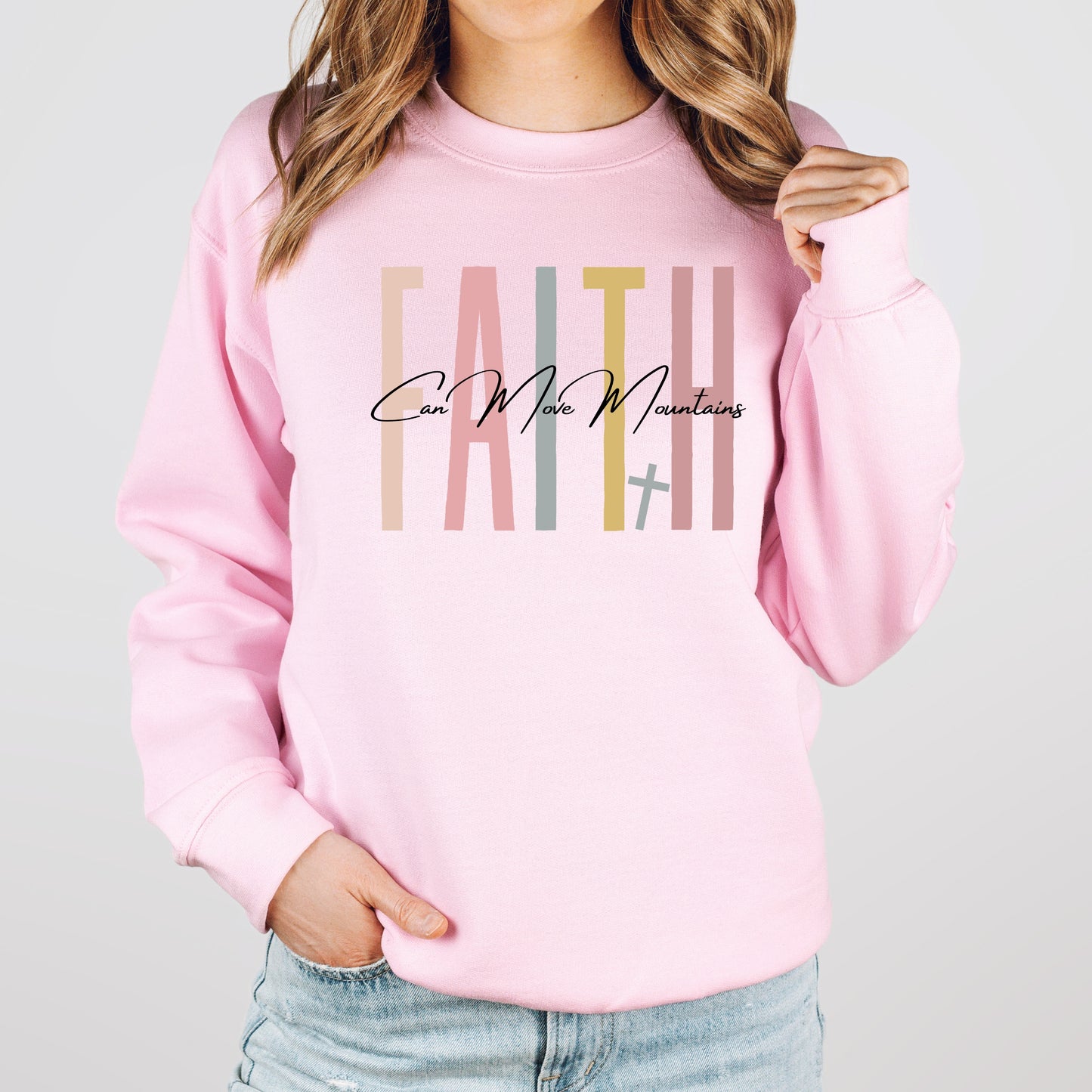 Women's Soft Crewneck Sweatshirt - 'Faith Can Move Mountains'