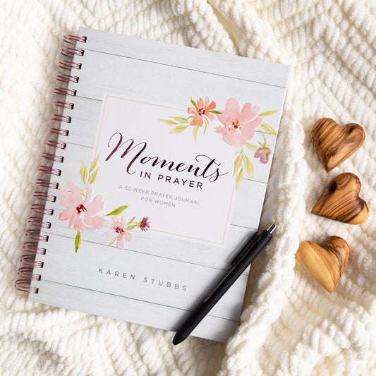 Moments in Prayer - 52 Week Prayer Journal for Women