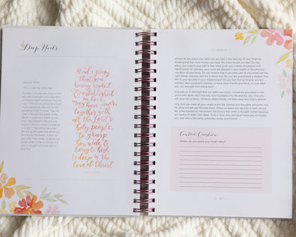 Moments in Prayer - 52 Week Prayer Journal for Women