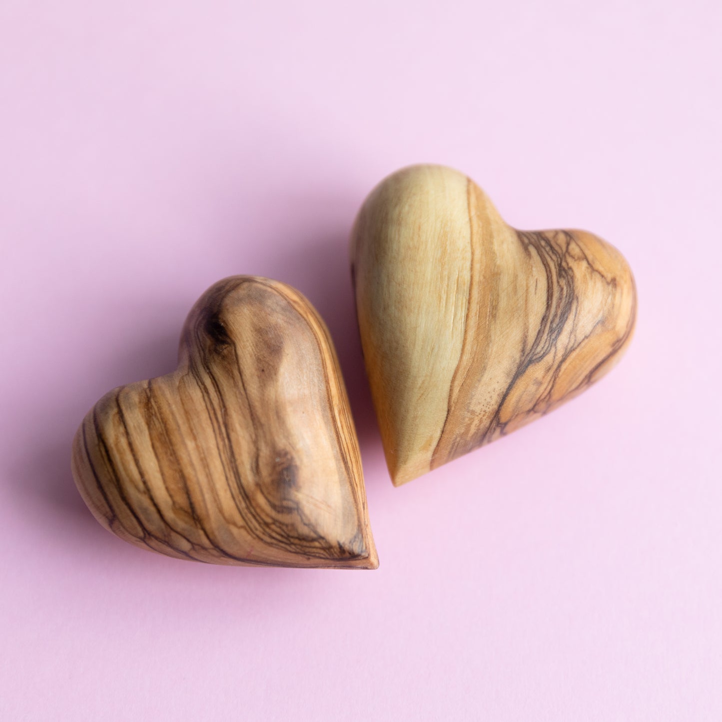 Handcrafted Olive Wood Comfort Heart – 2-Pack