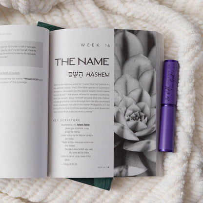 Praying the Names of God for 52 Weeks | Ann Spangler | Christian Prayer Book